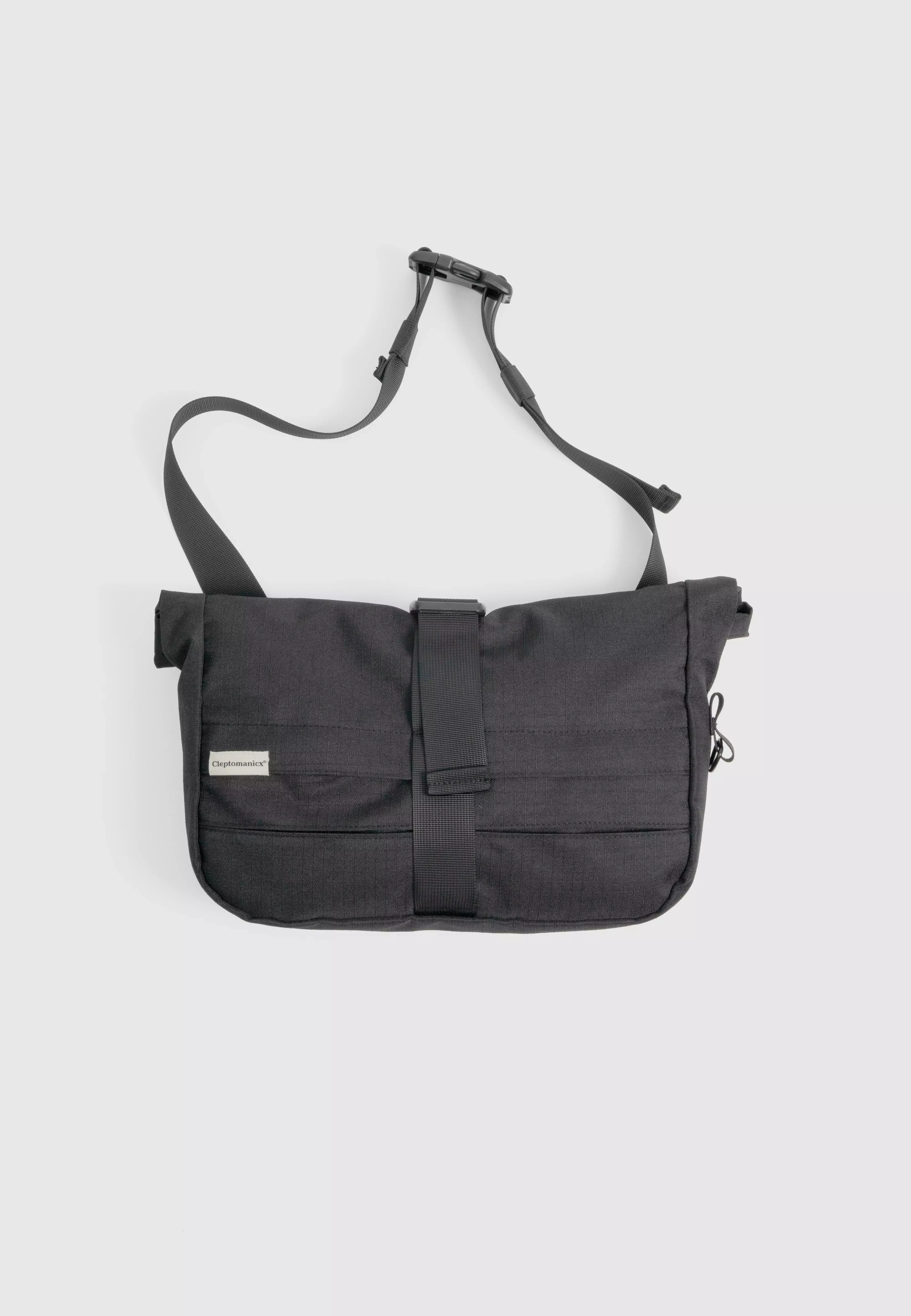Cleptomanicx Tap L Hipbag Tasche schwarz